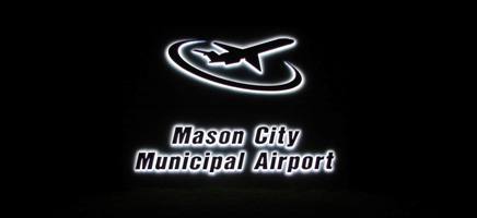 Plane makes emergency landing at Mason City airport